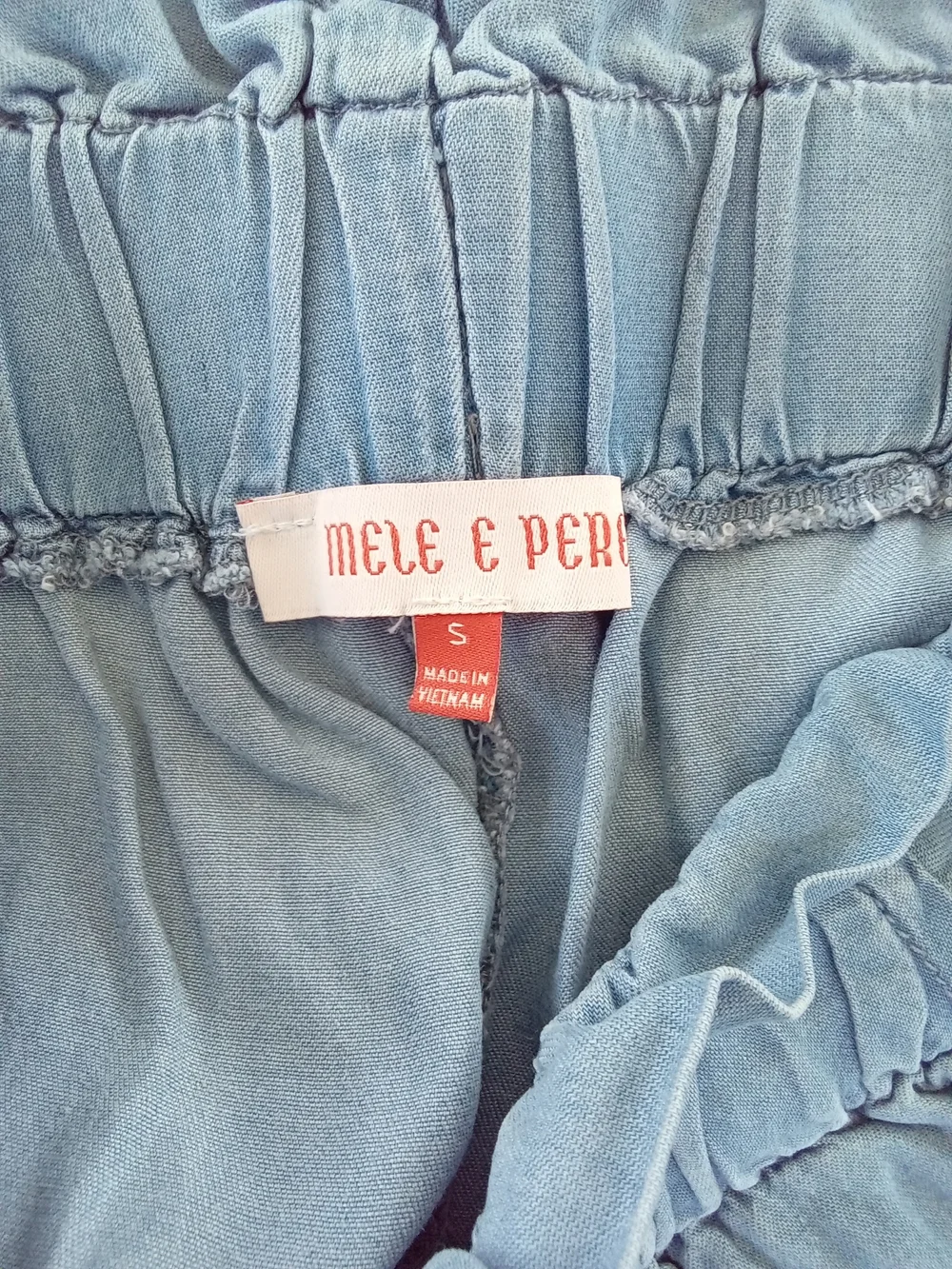 Mele E Pere Light Wash Lyocell Paperbag Waist Shorts Size S